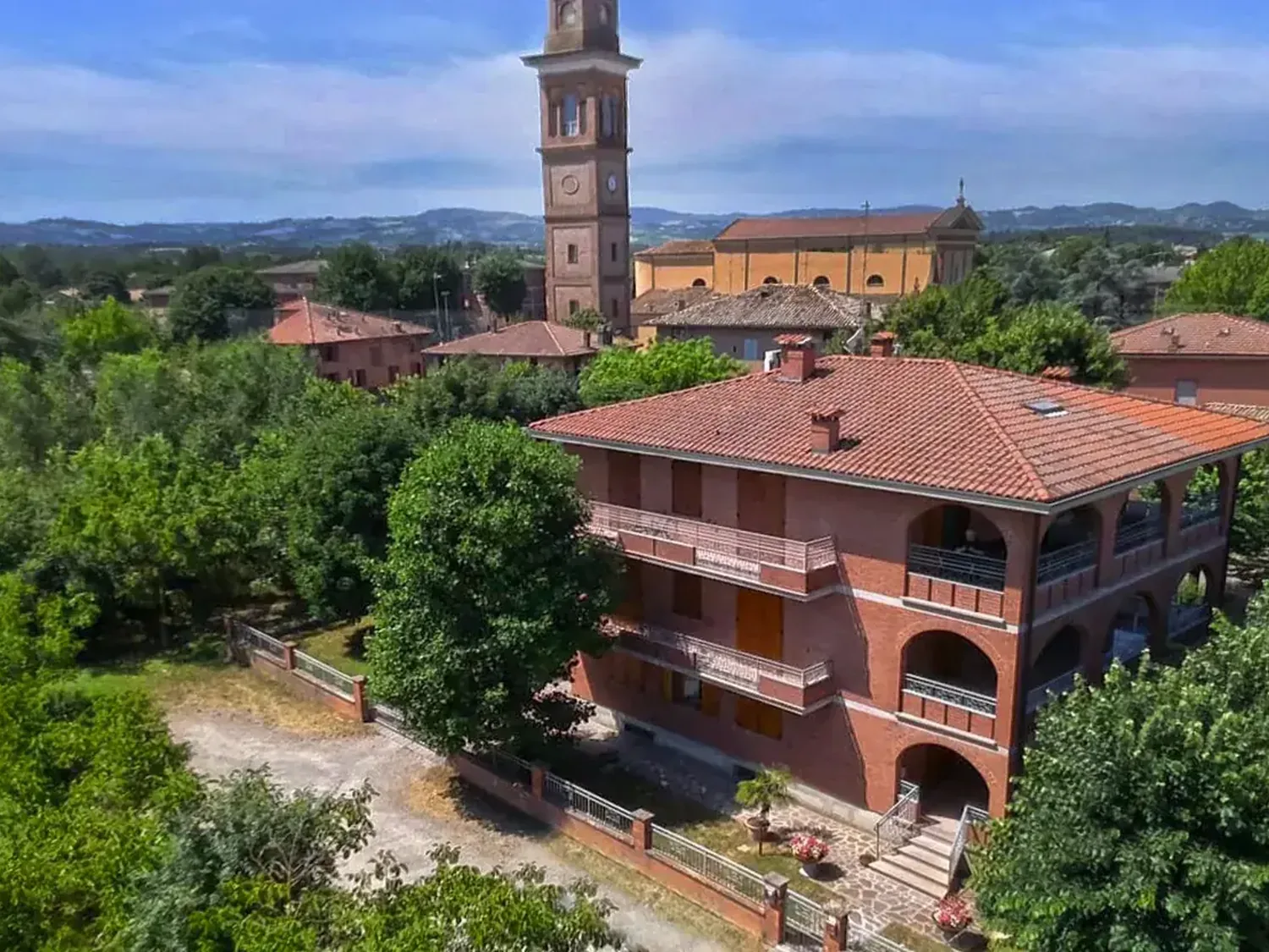 Villa Ferrari Oriella